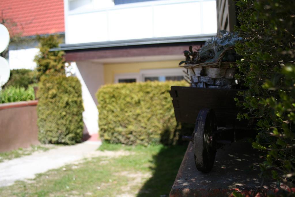 Haus Stricker Appartement Sagard Kamer foto